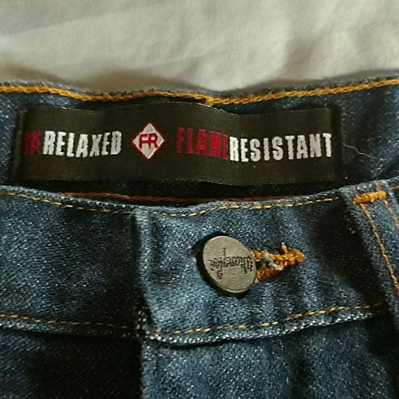 Men's Wrangler Fire Resistant Jeans - Picture 3 of 5
